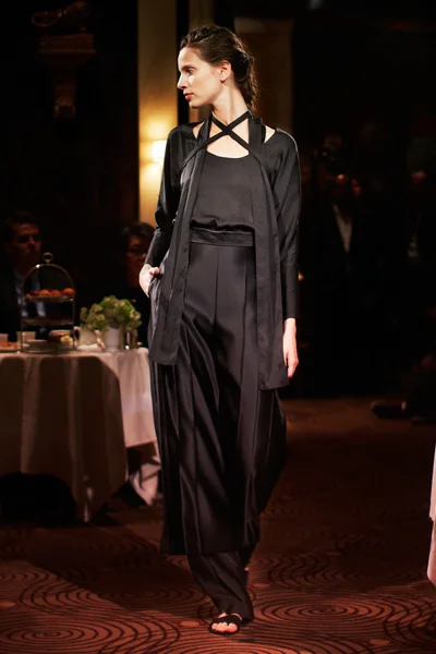 Look 22
